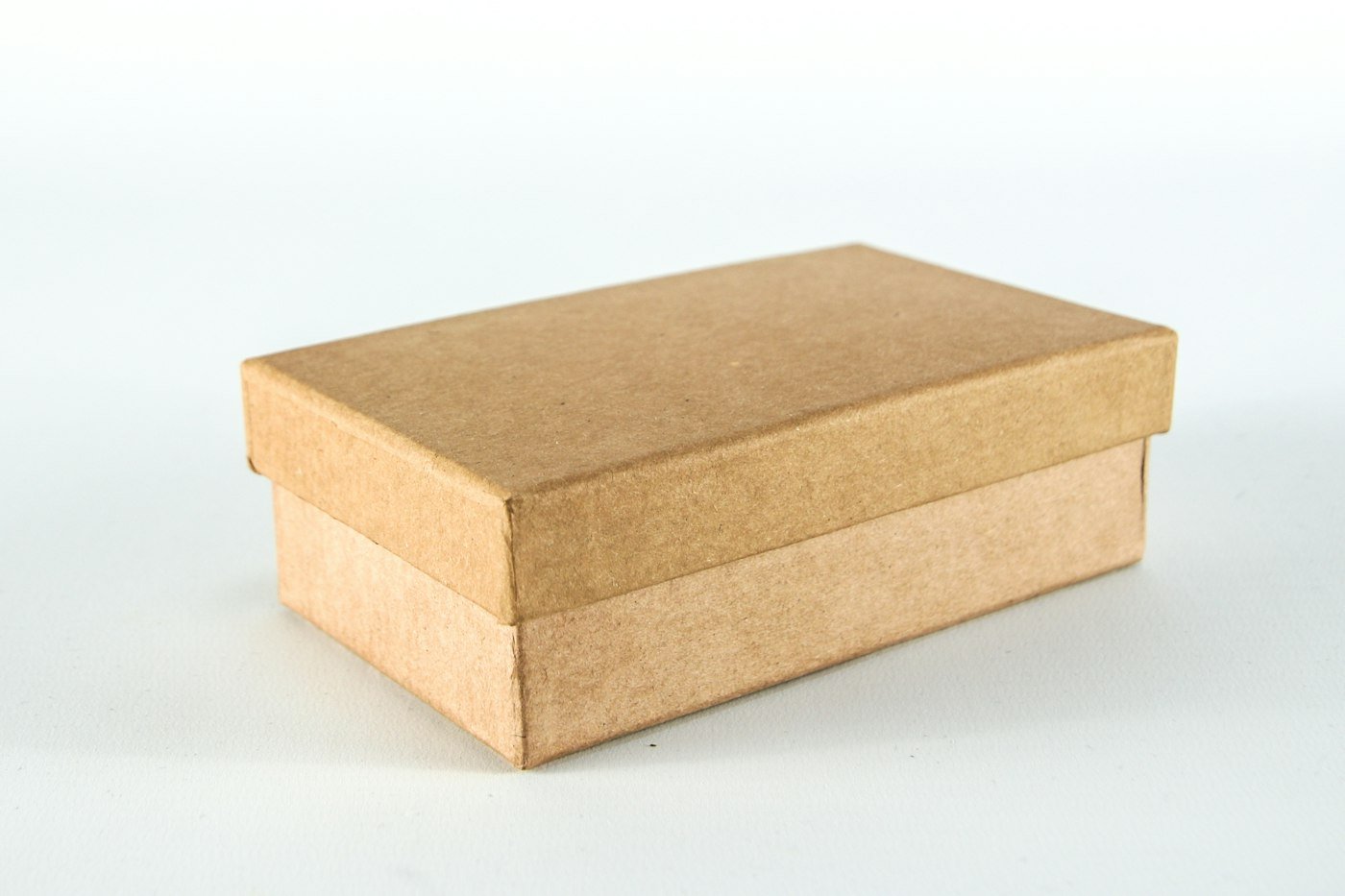 Kraft packaging box